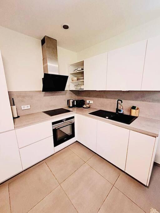 Apartment Garden View Luxury Flat With Terrace & Parking- Luxemburg